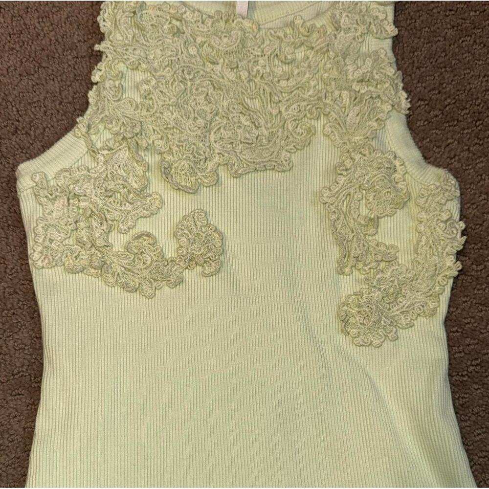 Pastel sage mint green ribbed anthro tank with flower appliques - Picture 3 of 5